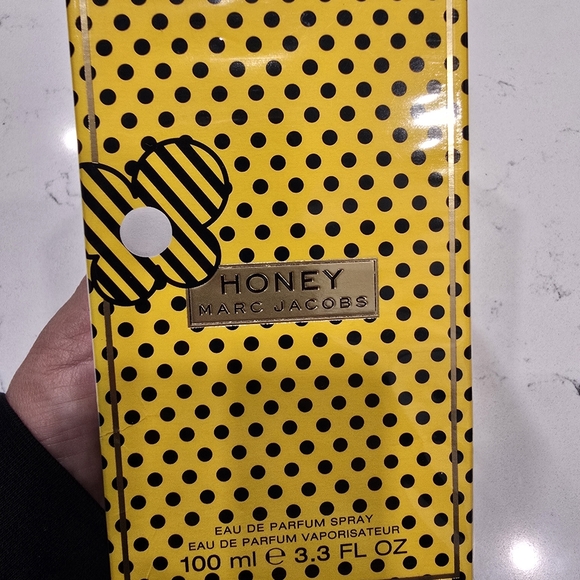 Marc Jacobs Honey Perfume 100 Ml 3.3 Fl Oz New Eau De Parfum Spray - Picture 2 of 2